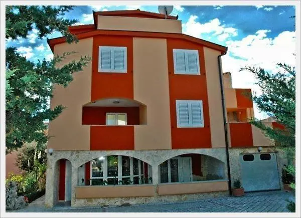 شقة Villa Mediteran, Kleine Ferienwohnung Mit Balkon تروغير كرواتيا